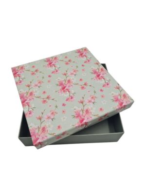 Χειροποίητο κουτί δώρου με ανοιξιάτικο floral σχέδιο